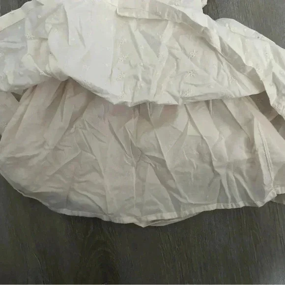 Baby Oshkosh B’gosh Cream Embroidered Dress Size 18 Months - Picture 6 of 6